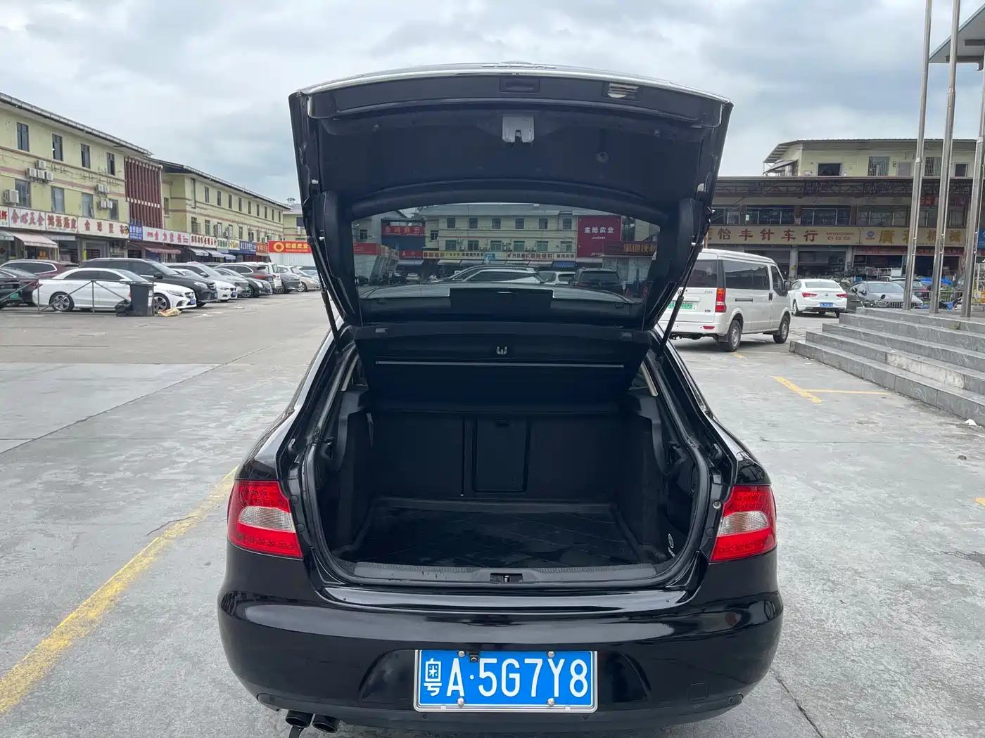 Škoda Superb 2012 1.8TSI Automatic Elegance Edition фото 14