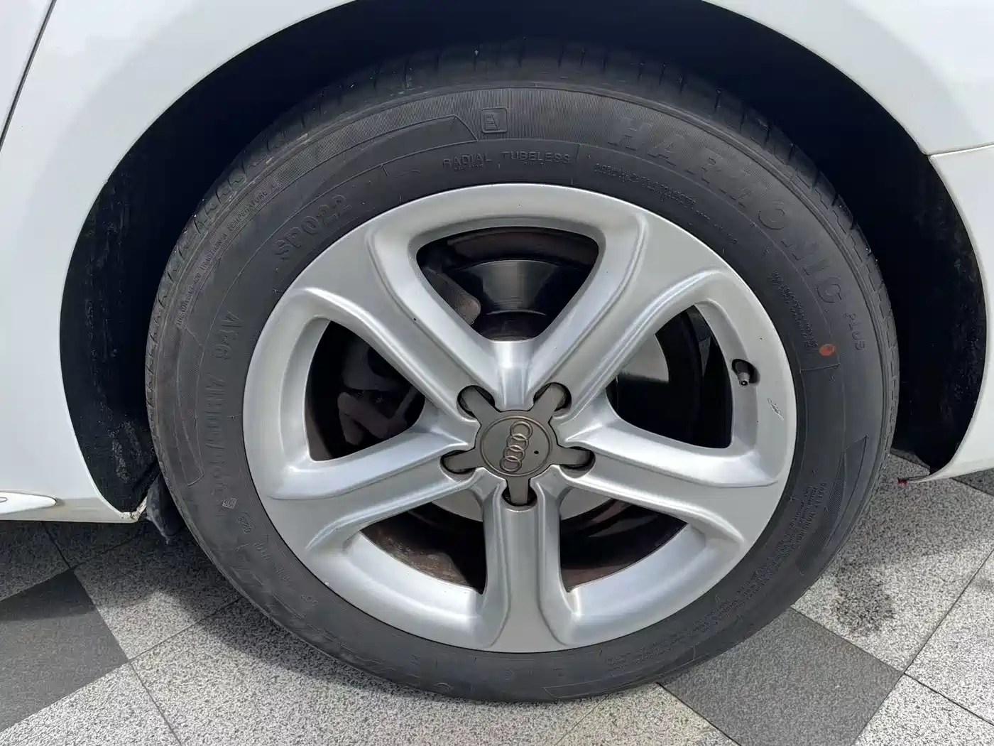 Audi A4L 2016 35 TFSI Automatic Standard фото 25