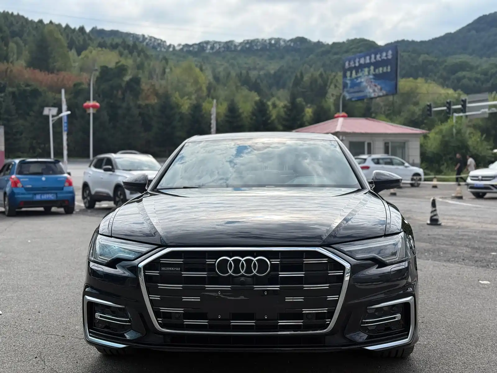 Фото 2 - Audi A6L
