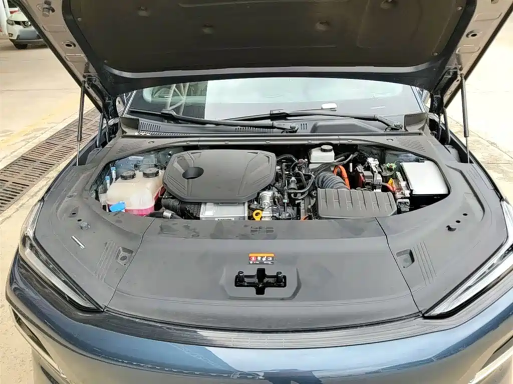Geely Galaxy Galaxy Xingyao 8 2025 130km EM-P Starship Edition фото 20