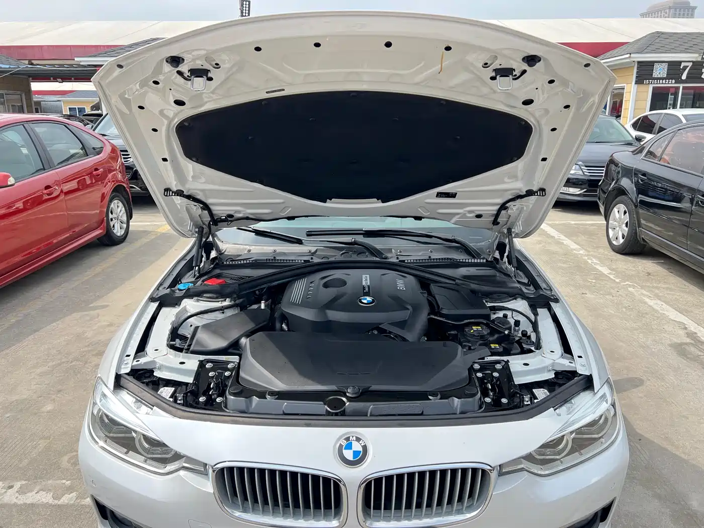 BMW 3 Series 2018 320i M Sport Black Night Edition фото 22