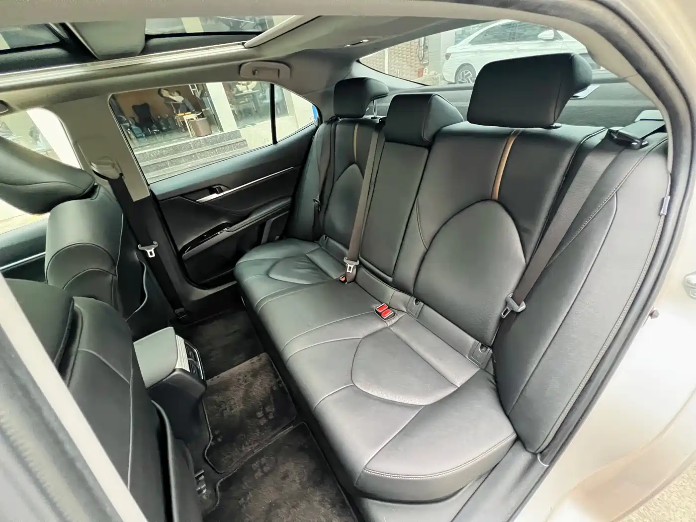 Toyota Camry 2019 Facelift Hybrid 2.5HG Luxury Edition фото 20