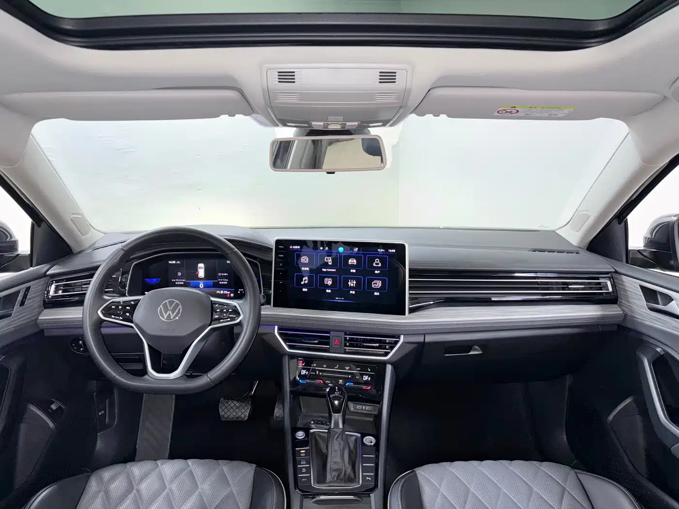 Volkswagen Sagitar 2023 Model Year 280TSI DSG Surpass Edition фото 11