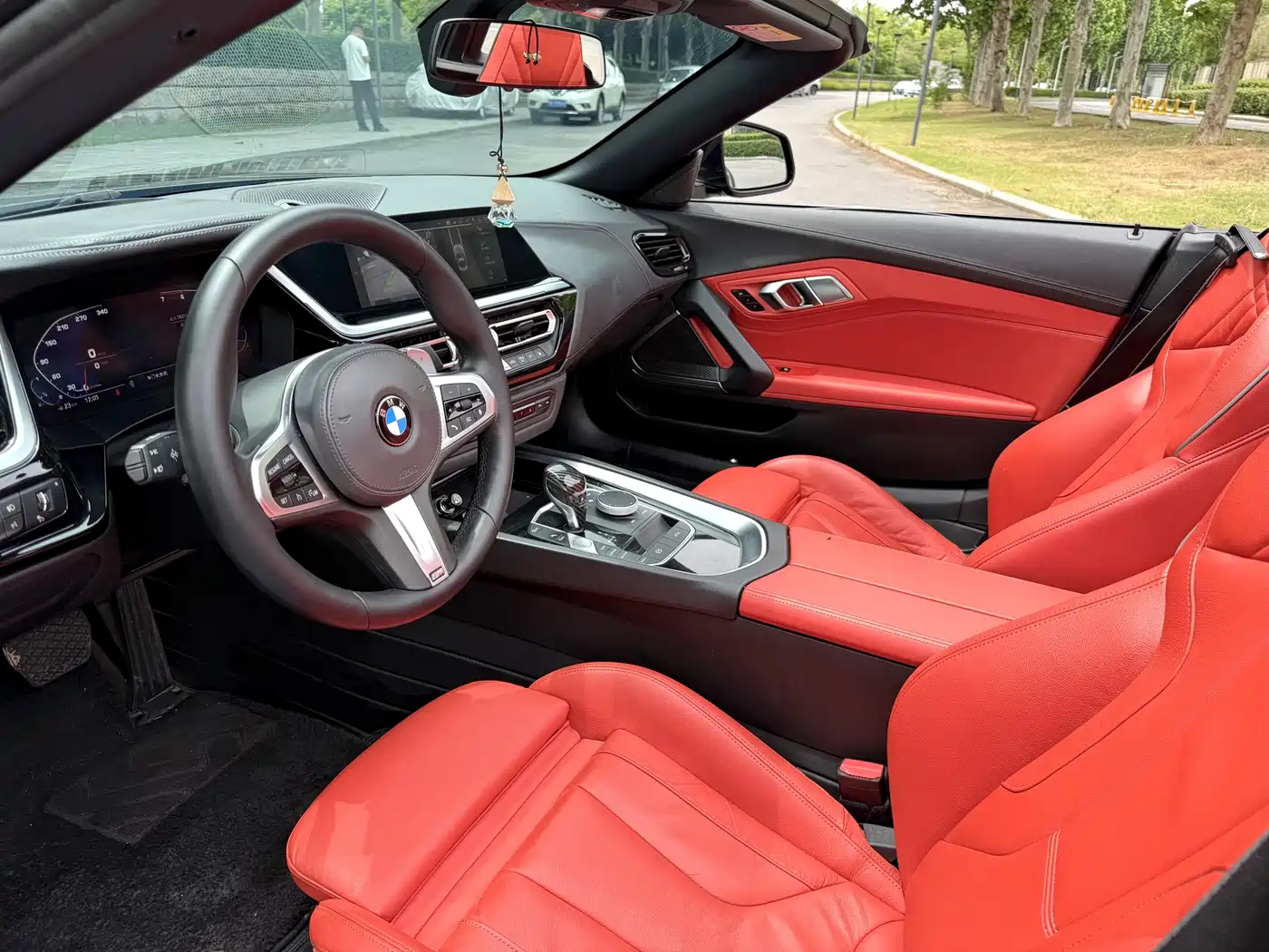 BMW Z4 2020 sDrive 25i Scorching Sun Limited Edition фото 4