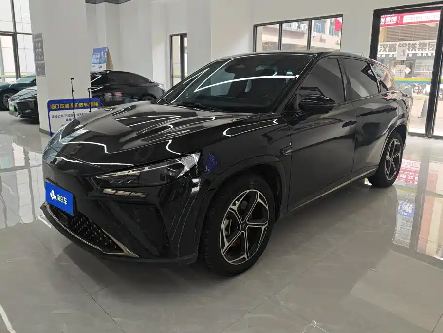 Nezha Auto Nezha L 2024 2024 Extended Range 310 Flash Charge Red Edition