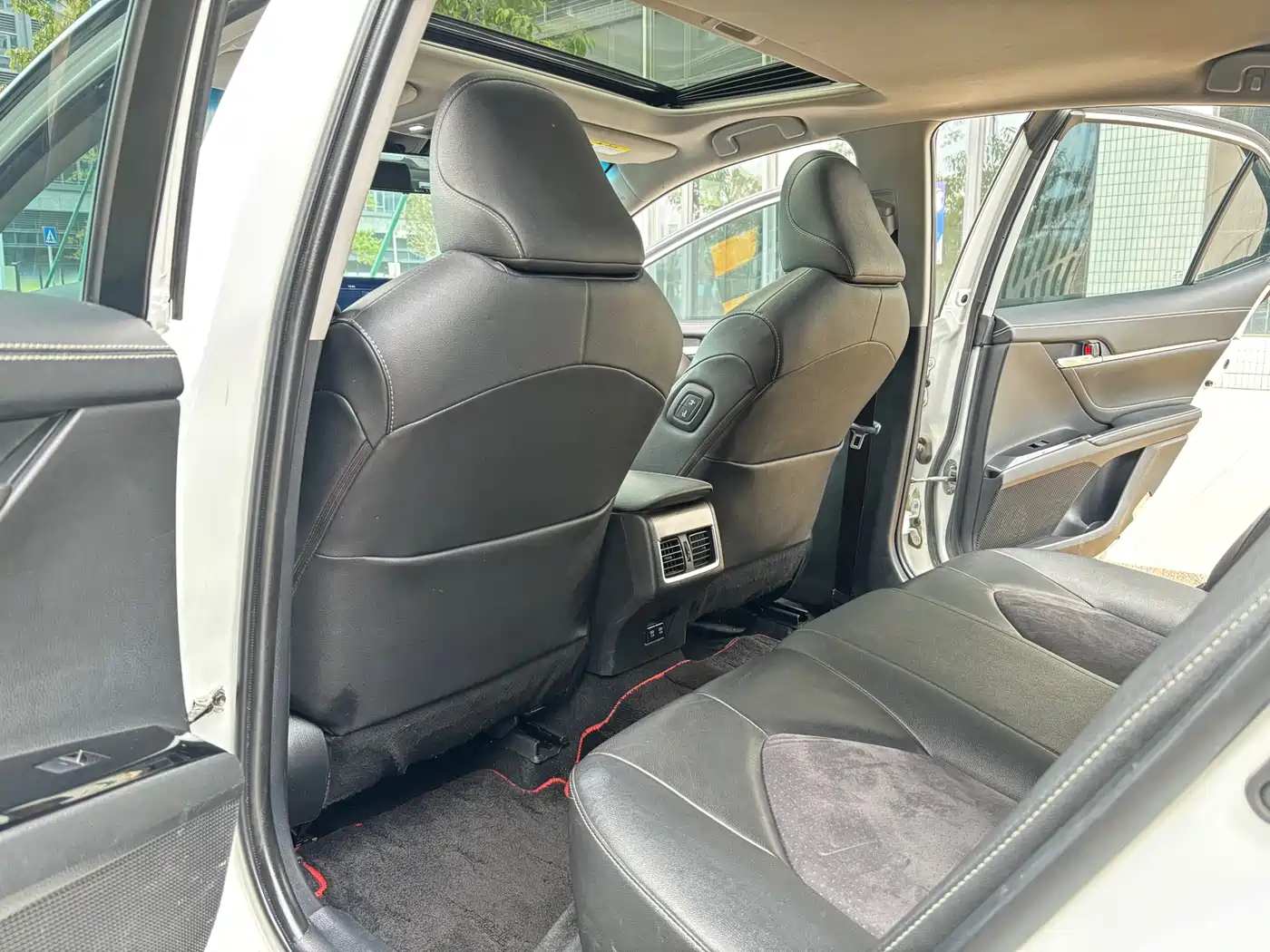 Toyota Camry 2021 2.0S Sporty Edition фото 9