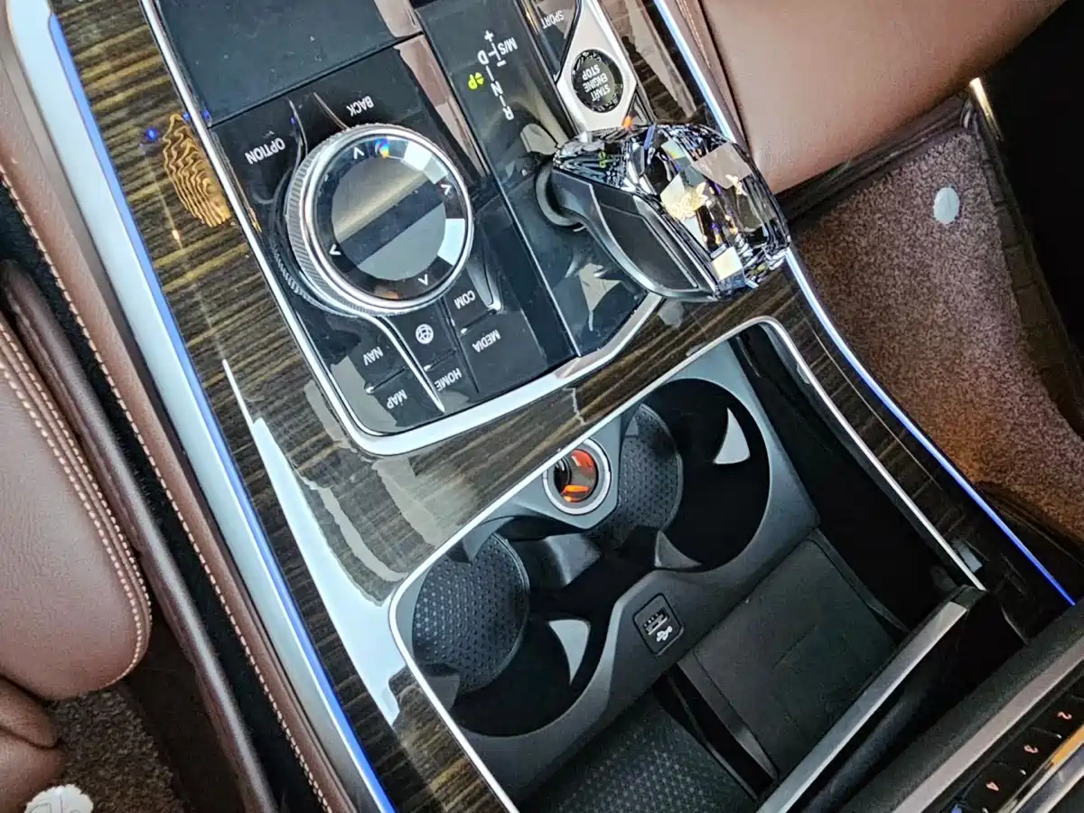 BMW X5 (Import) 2019 xDrive40i Exclusive M Sport Package фото 5