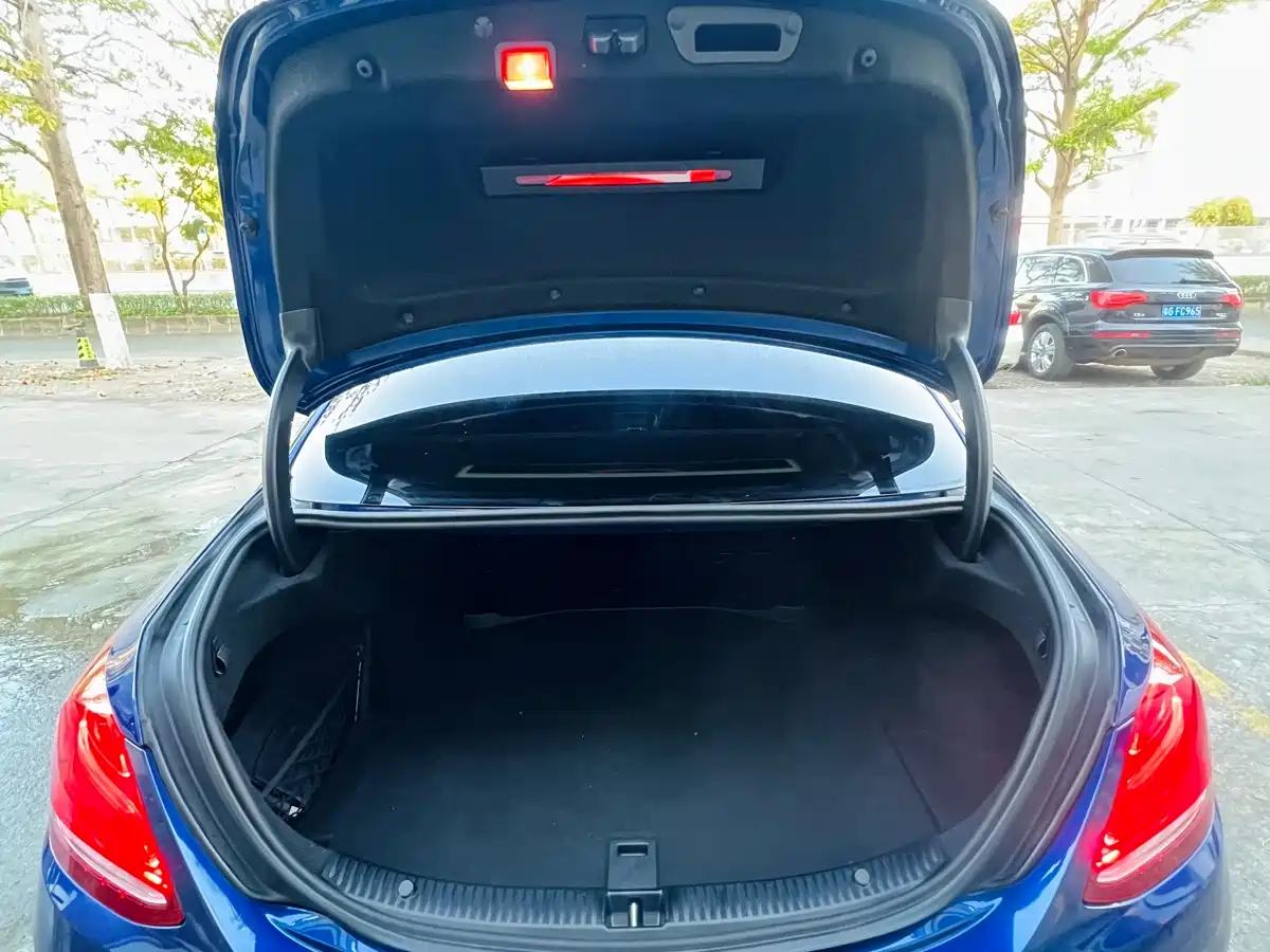 Mercedes-Benz C-Class 2018 C 200 L Sport Edition фото 13