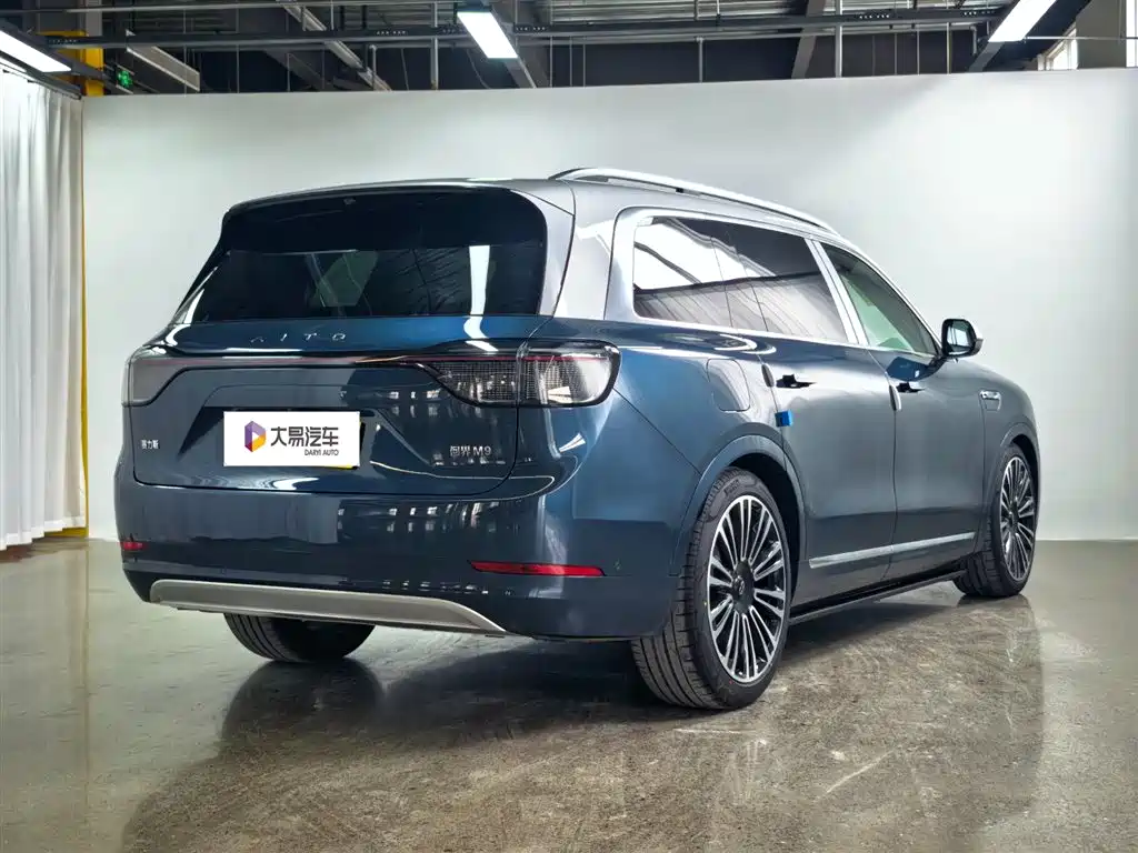 AITO Wenjie AITO M9 2024 Model Extended Range Ultra Edition 52kWh 5-Seater фото 3