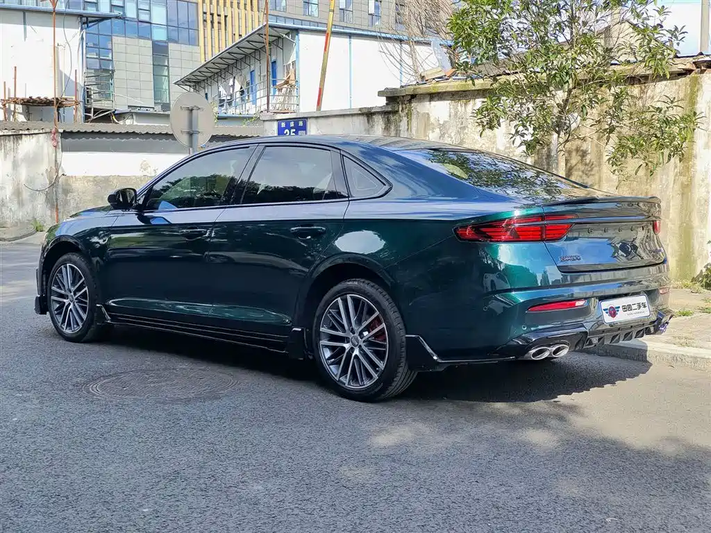 Фото 4 - Geely Preface