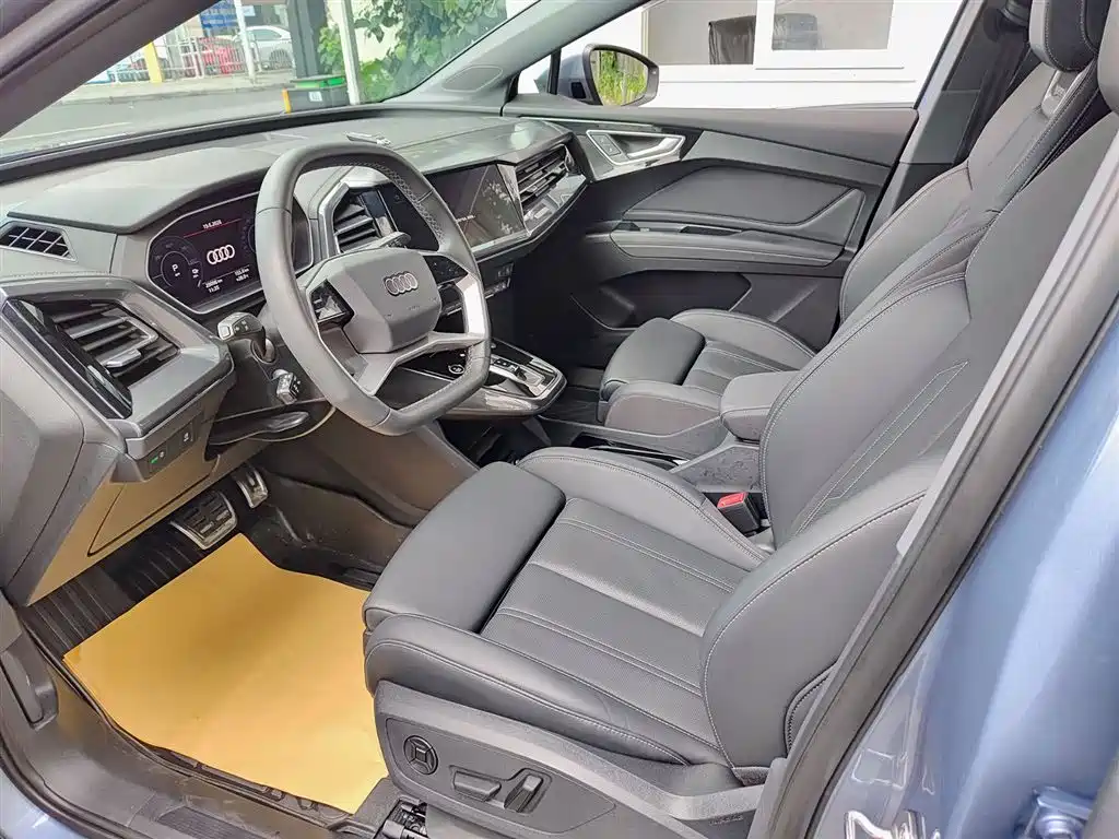 Audi Q4 e-tron 2025 2024 40 e-tron Creation Edition