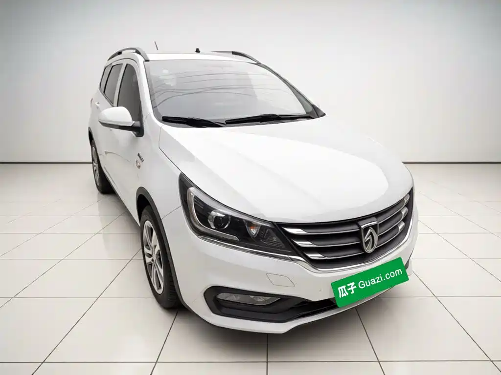 Baojun 310W 2018 2017 1.5L Manual Comfort China VI