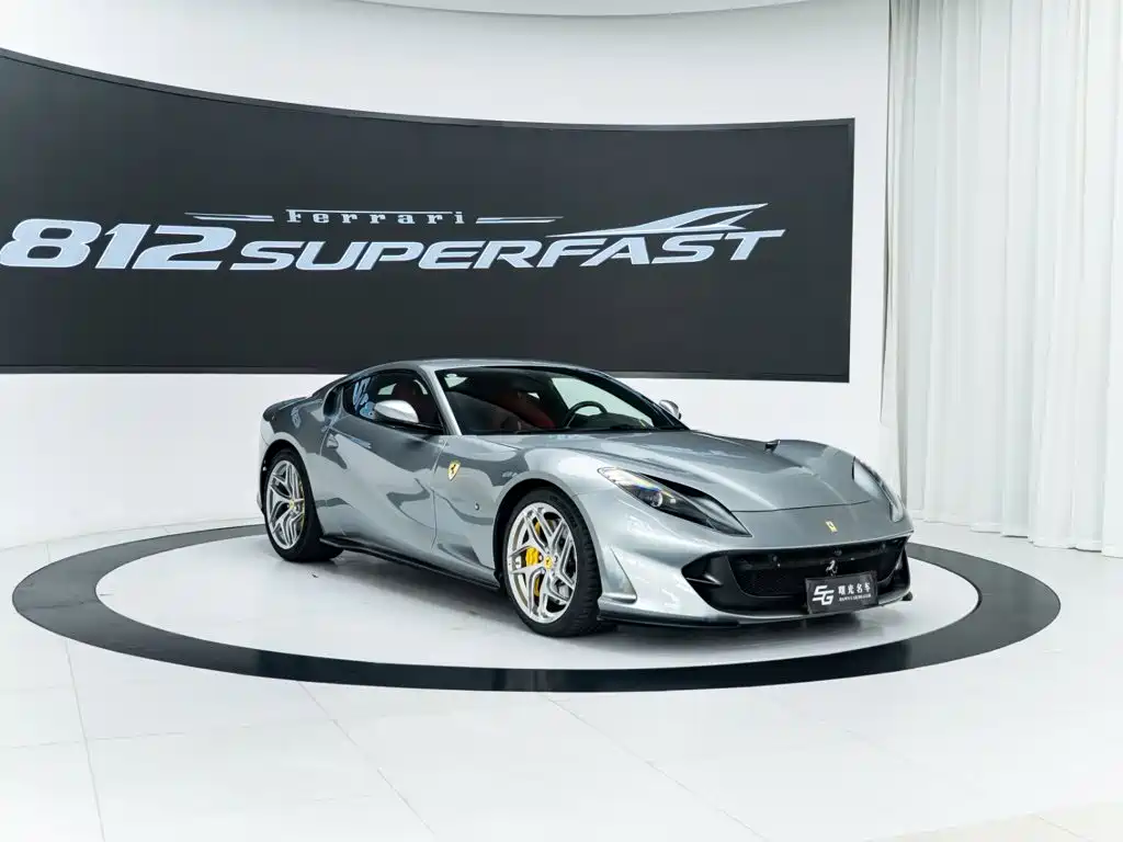 Ferrari 812 2019 2017 6.5L Superfast