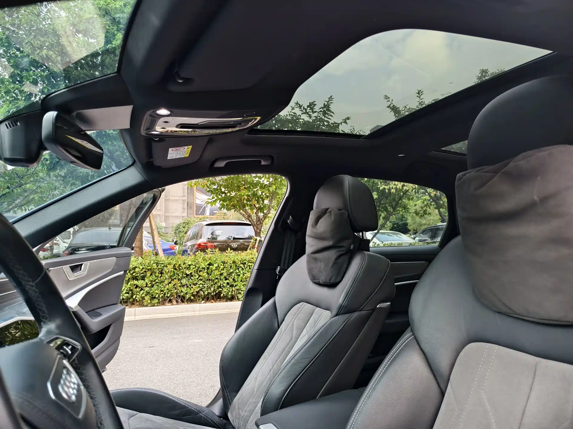 Фото 10 - Audi A6L