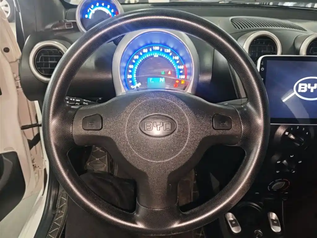 BYD F0 2015 1.0L AMT Xuan Cool Edition фото 11