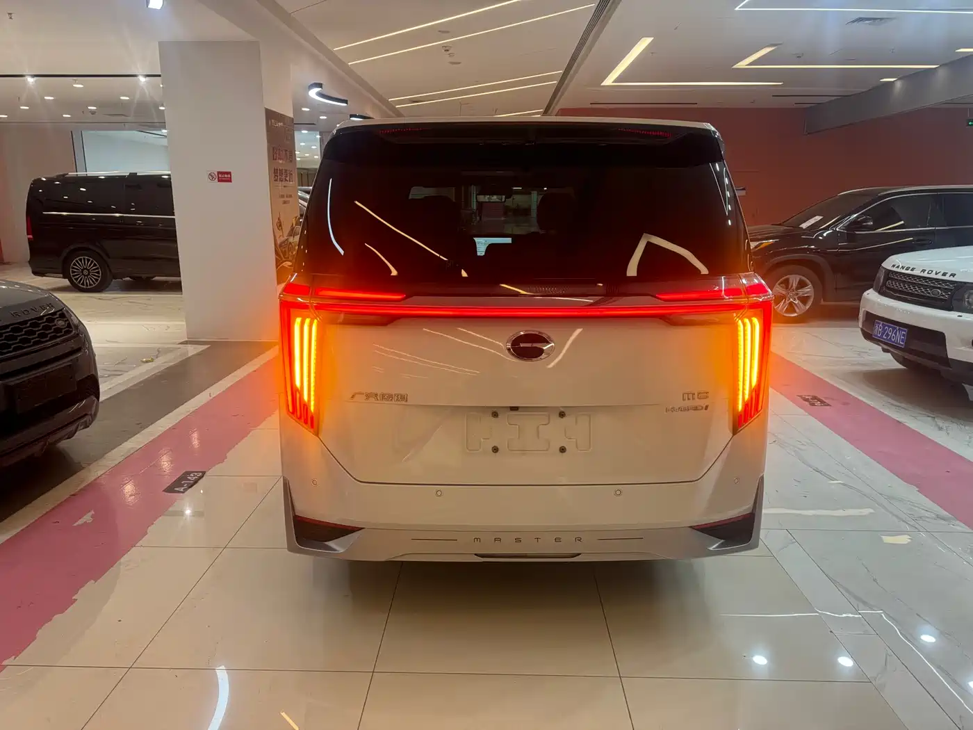 GAC Trumpchi Trumpchi M8 2024 Patriarch Series 400T Ultimate Edition фото 15
