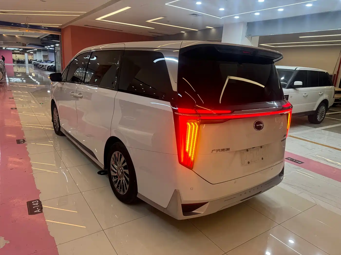 GAC Trumpchi Trumpchi M8 2024 Patriarch Series 400T Ultimate Edition фото 14