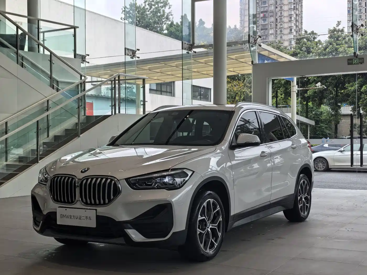 BMW X1 2022 sDrive25Li Leading