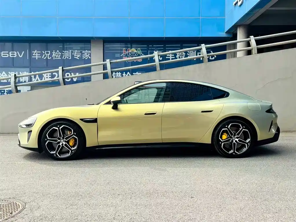 XIAOMI CAR XIAOMI SU7