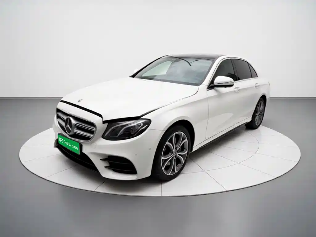 صورة 1 - Mercedes-Benz E-Class