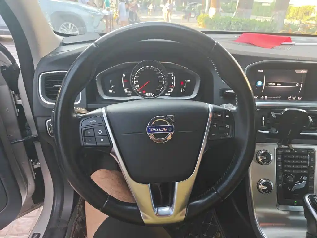 Photo 11 - Volvo S60