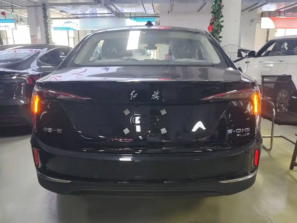Hongqi E-QM5 2026 2025 610km PLUS