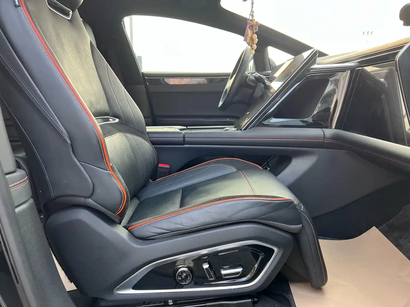 HiPhi X 2022 2021 Flagship Edition 6-Seater