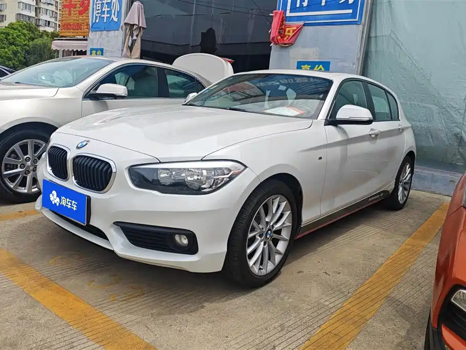 BMW 1 Series (Import) 2016 120i Leading Model
