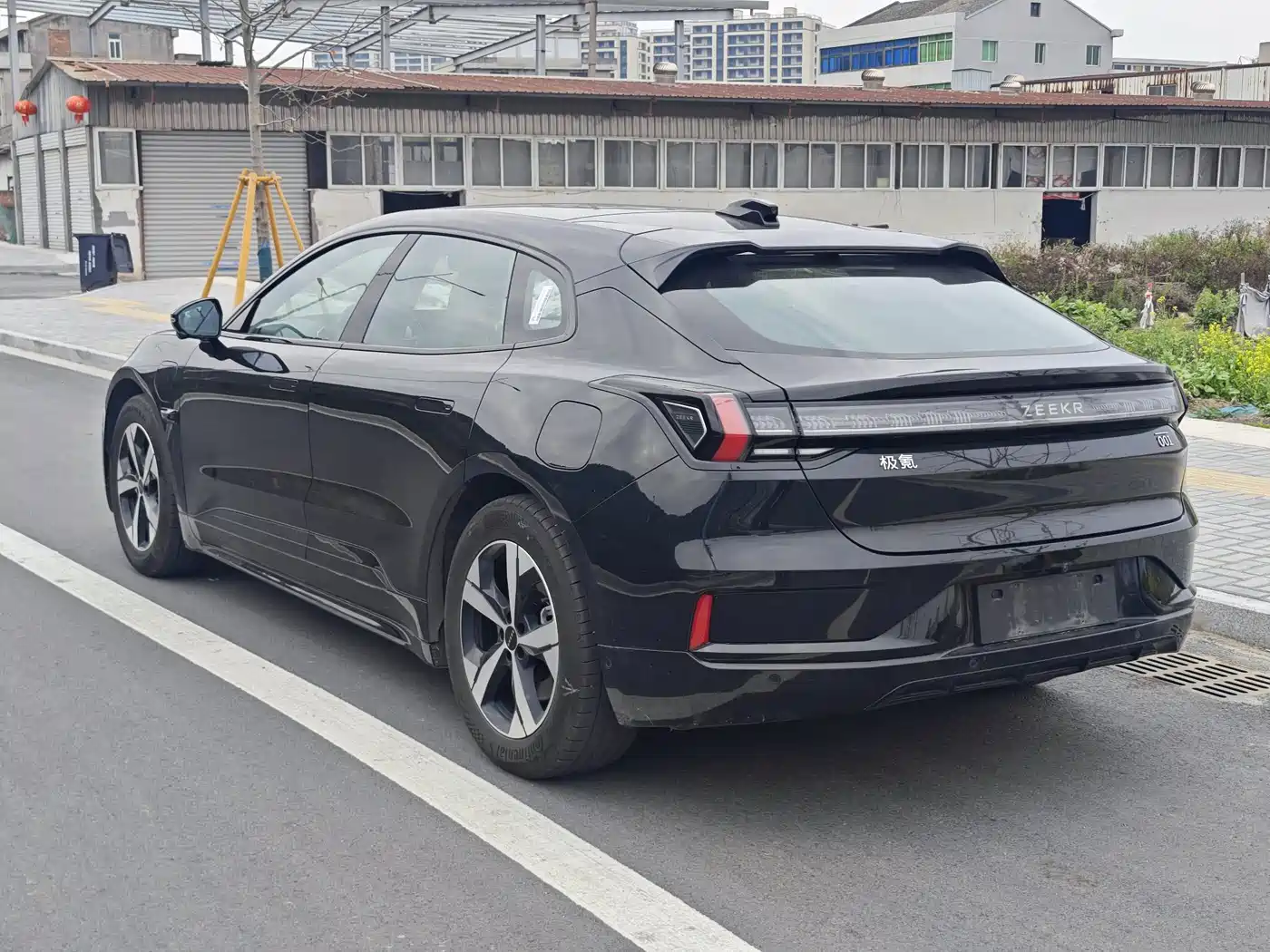 ZEEKR EXTREME KRYPTON 001