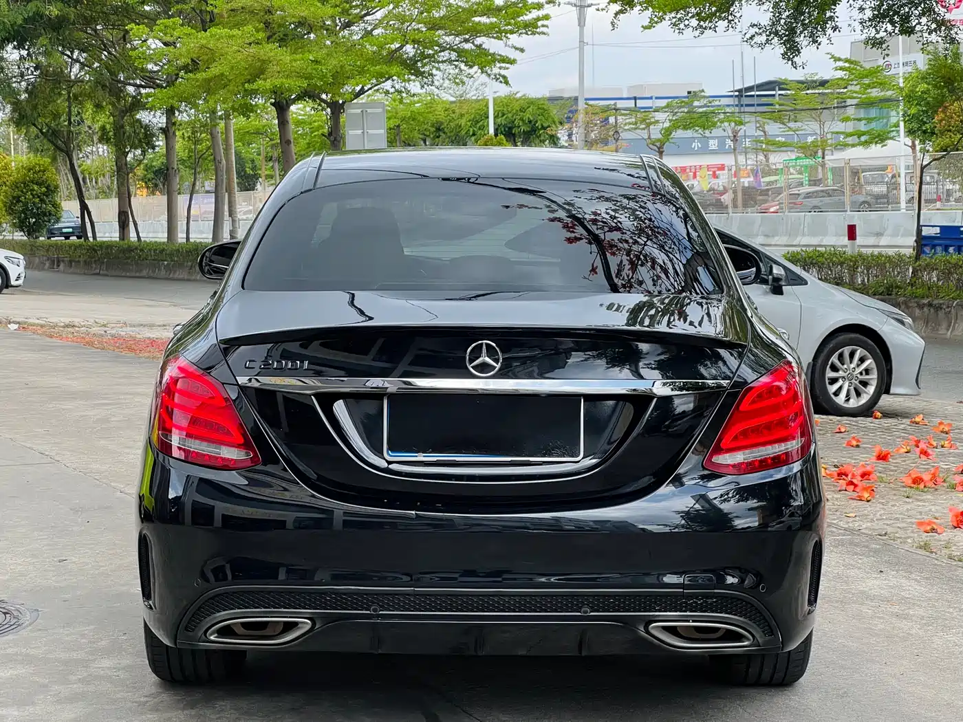 Mercedes-Benz C-Class 2015 C 200 L Sport фото 32