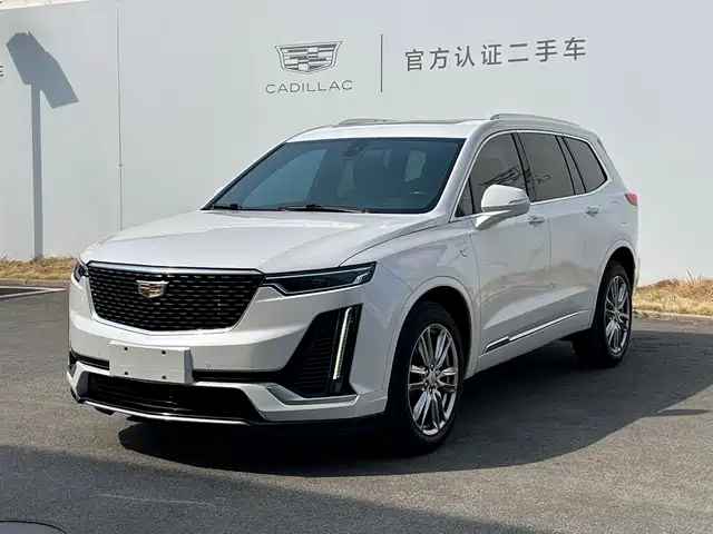 CADILLAC XT6