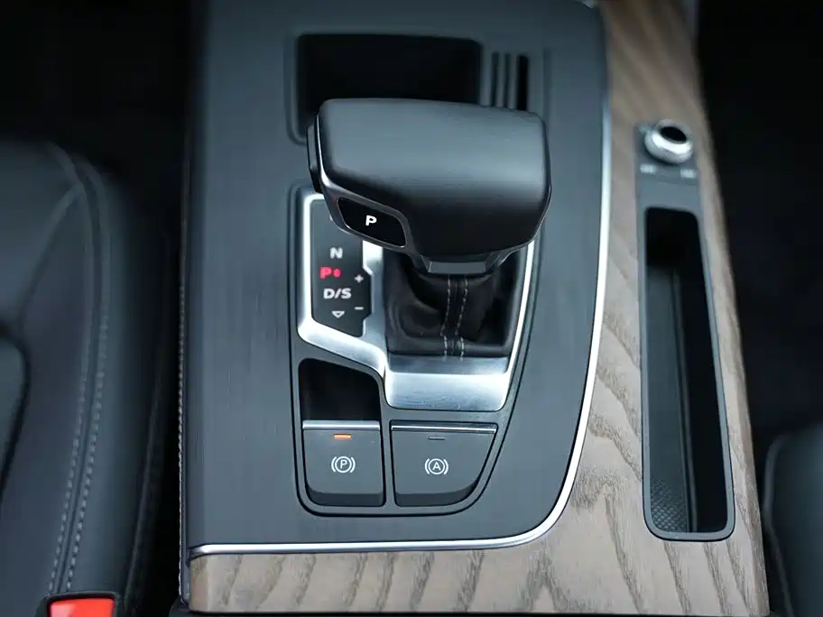 Audi Q5L 2022 Facelift 40T Luxury Elegance фото 15