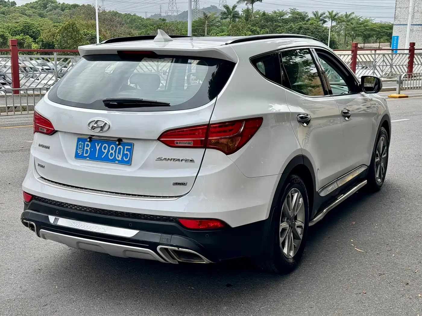Hyundai Santa Fe 2013 Facelift 2.4L Automatic 4WD Premium фото 3
