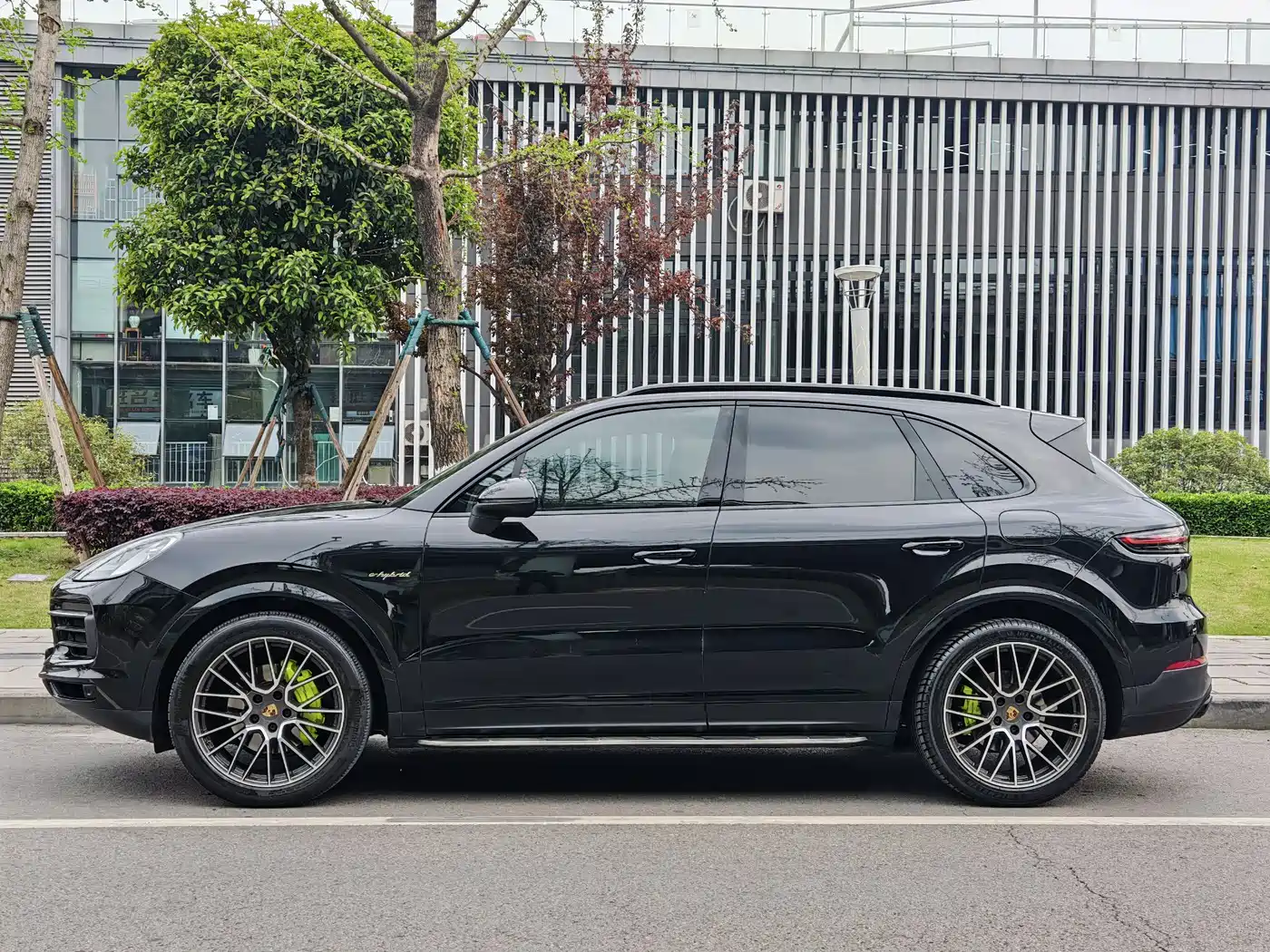 Porsche Cayenne New Energy 2021 Cayenne E-Hybrid 2.0T фото 3