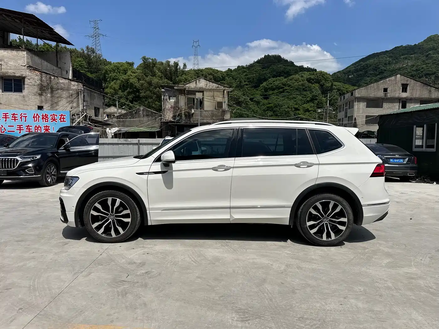 Volkswagen Tiguan L 2021 330TSI Automatic 2WD R-Line Premium фото 2