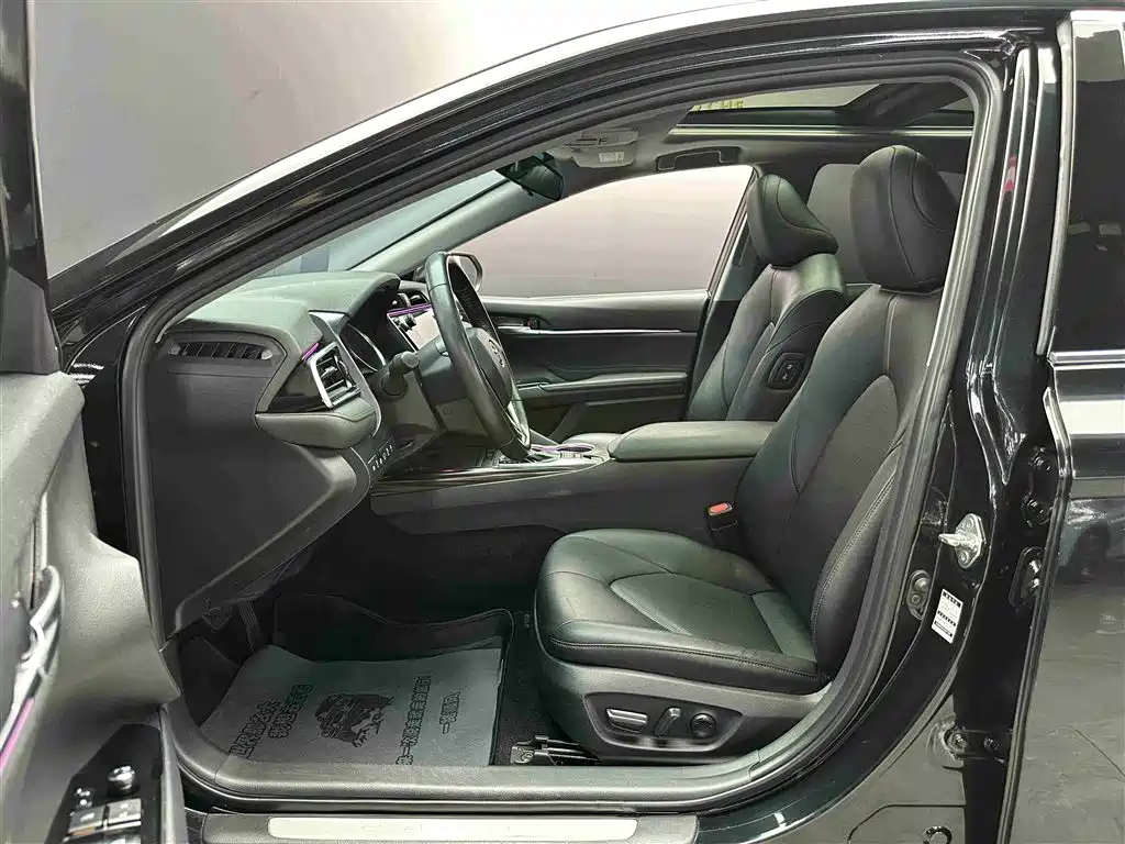 Toyota Camry 2019 2.5G Luxury Edition China VI фото 5