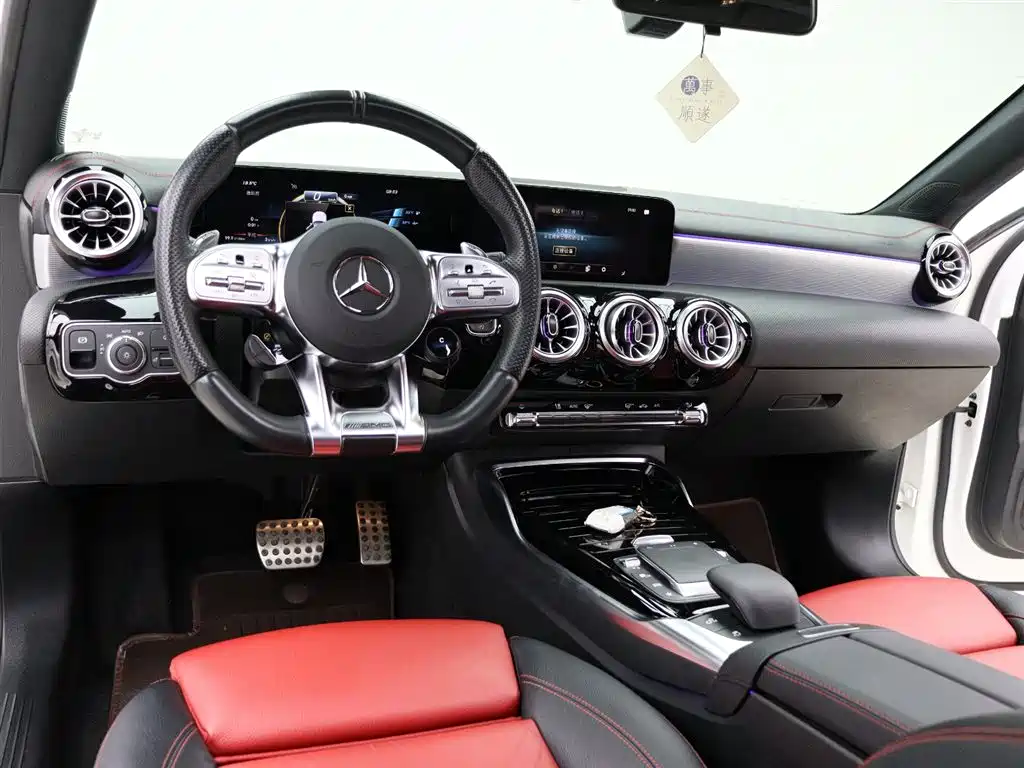 Mercedes-Benz A-Class AMG 2023 Model Year AMG A 35 L 4MATIC фото 9
