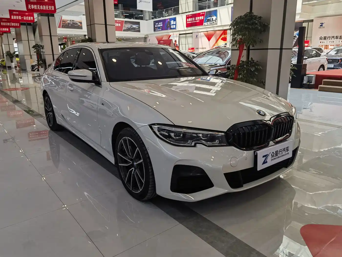 BMW 3 Series 2021 325Li M Sport Package фото 3