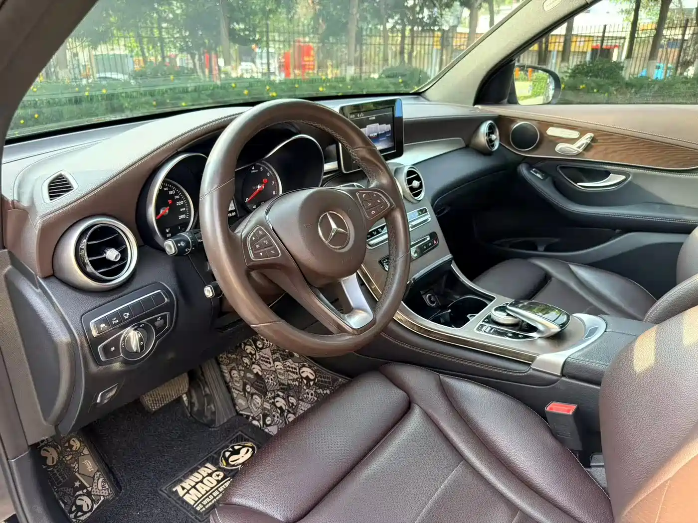 Mercedes-Benz GLC 2018 GLC 300 4MATIC Dynamic фото 10