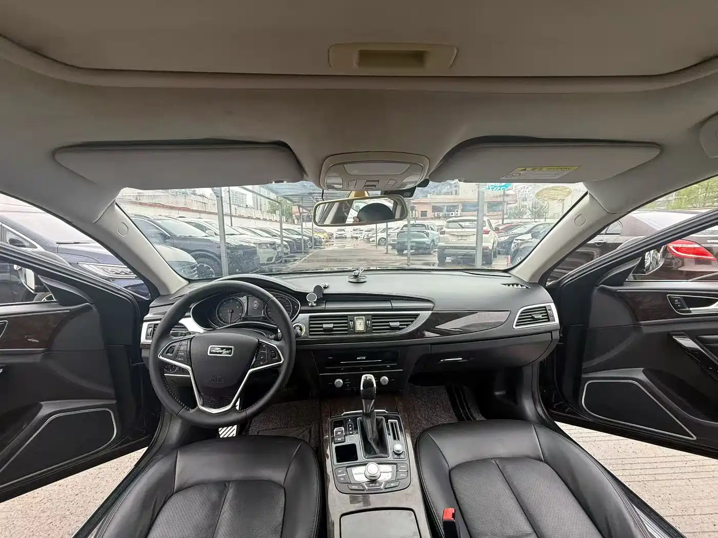 2017 Zotye Z700