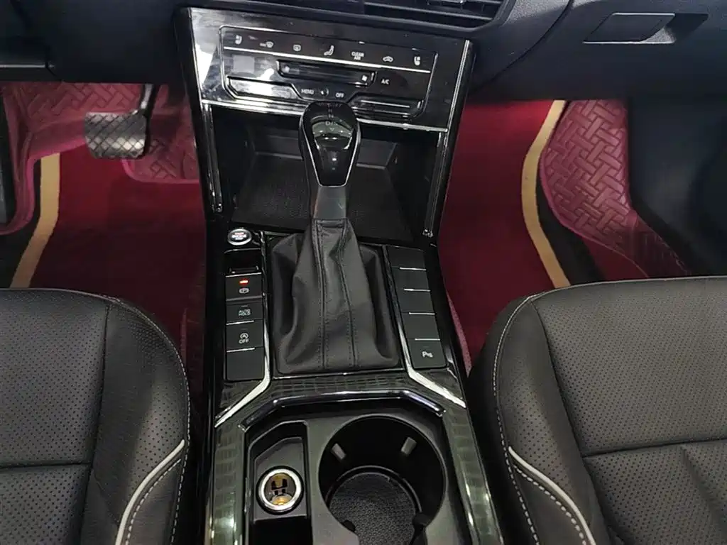 Volkswagen Passat 2024 380TSI Elite Edition фото 14