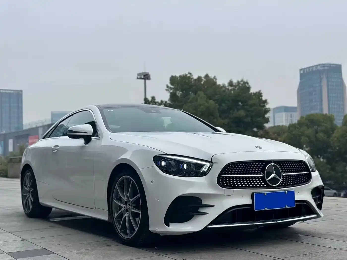Mercedes-Benz E-Class (Import) 2021 Facelift E 300 Coupe фото 3
