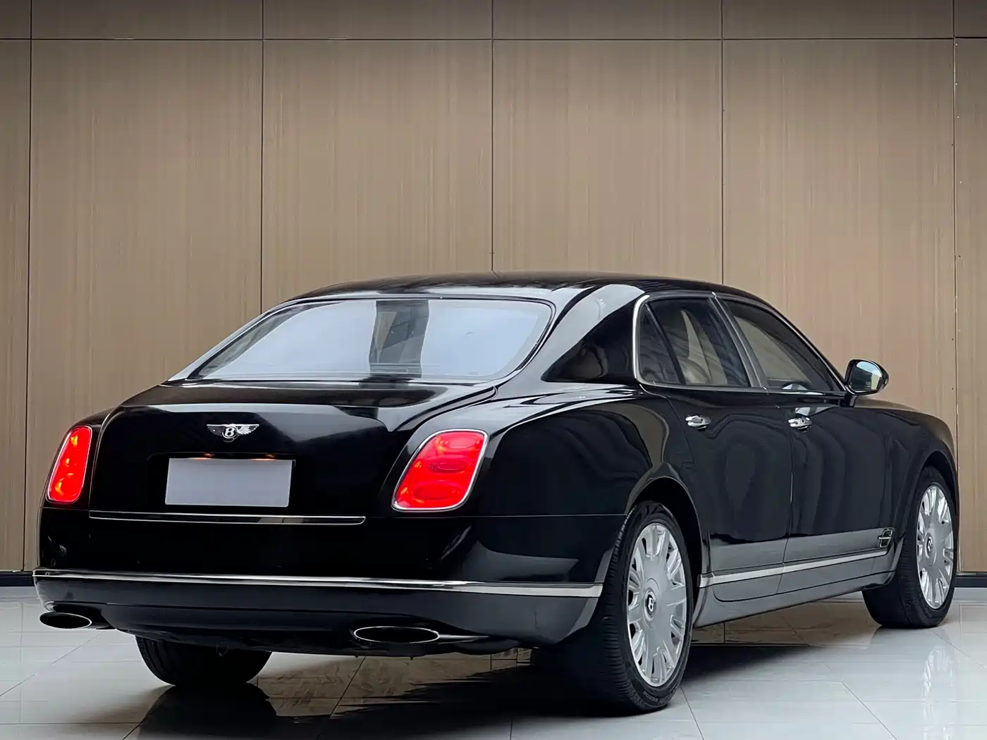 Bentley Mulsanne 2011 6.8T Luxury Edition фото 3