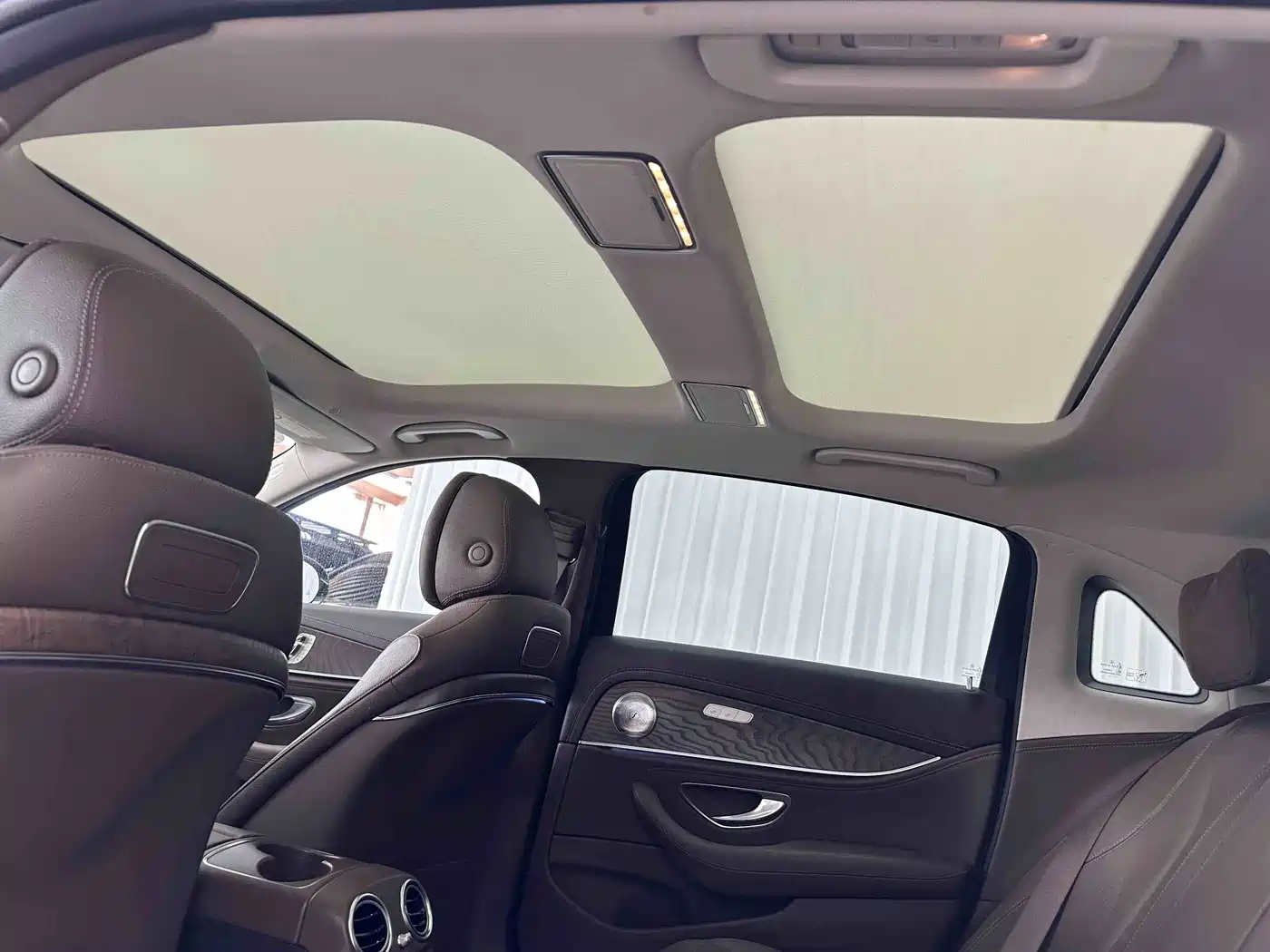 Mercedes-Benz E-Class 2017 E 300 L Sport Fashion фото 10