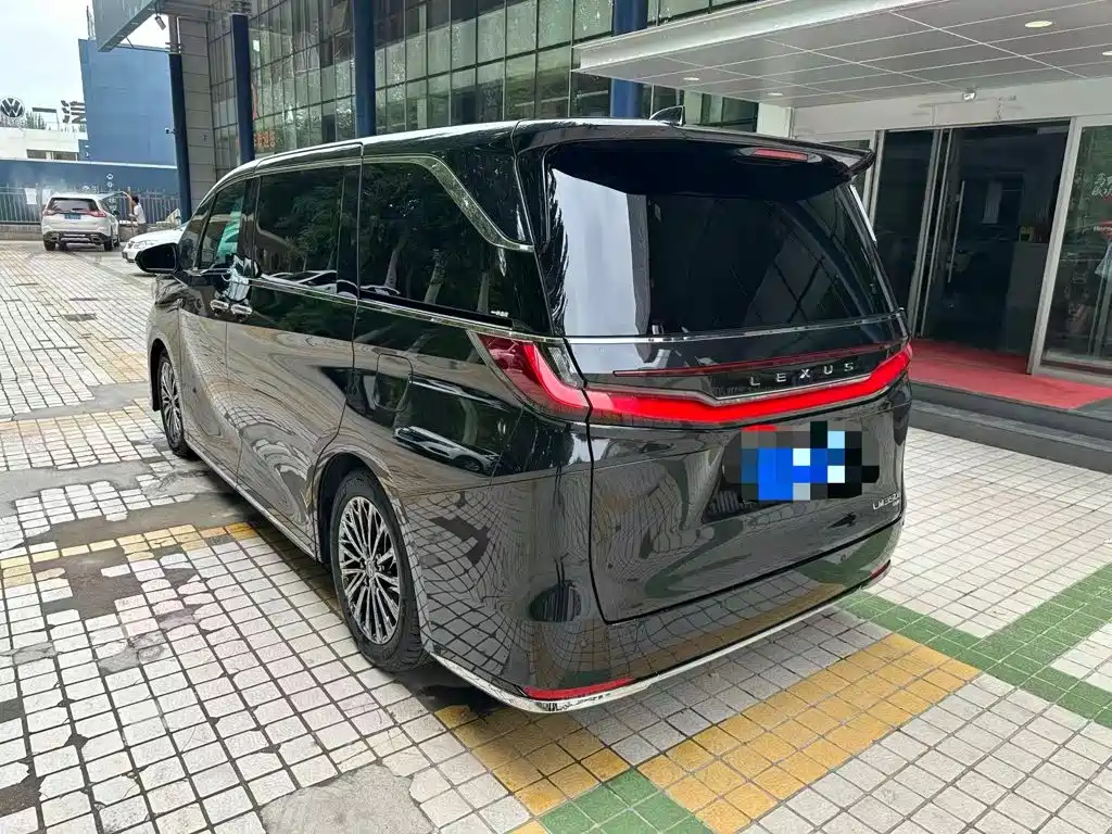 Lexus LM 2025 2023 350h 7-Seater Elegance Edition