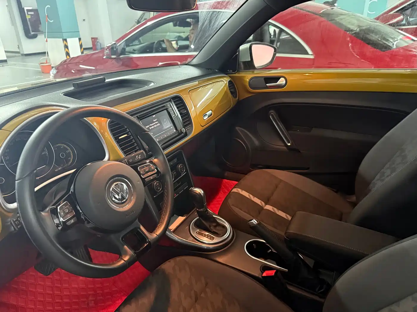 Фото 7 - Volkswagen Beetle