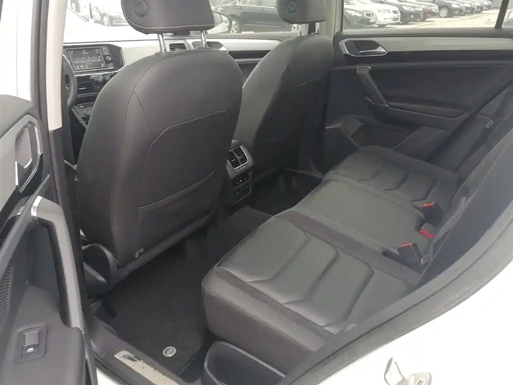 Volkswagen Tayron 2019 330TSI 2WD Luxury China VI фото 17