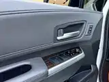 Фото 9 - Toyota Granvia