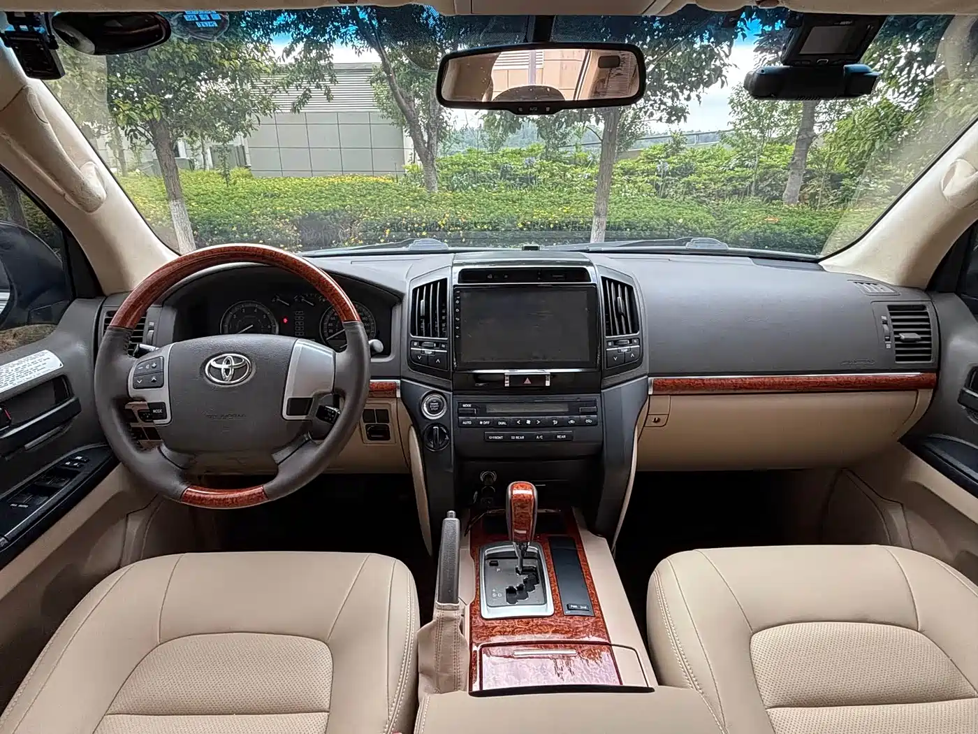 Toyota Land Cruiser (Import) 2015 2015 4.0L V6 Middle East Limited Edition