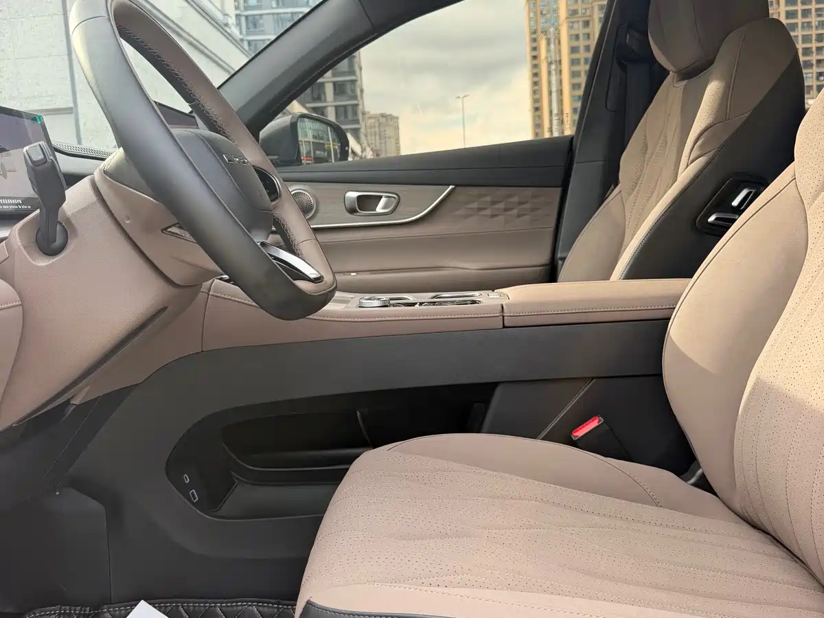 Chery Tiggo 8 PLUS 2025 2025 290TGDI DCT Luxury 5-seater